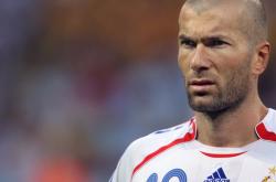 梅西爆冷击败巴黎圣日耳曼，比分优势明显引爆全场！